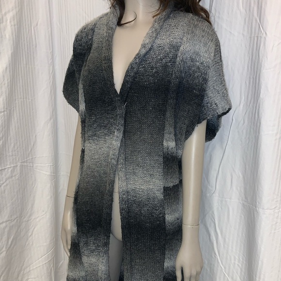 BLK&WHITE SHORT SLEEVE CARDIGAN SZ:M - Picture 2 of 7